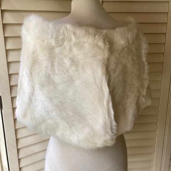 1950's White Fur Wrap - Picture 3 of 6
